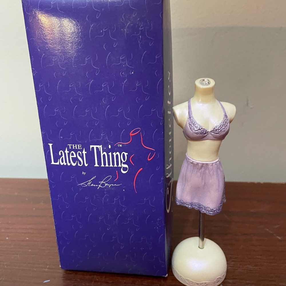 The Latest Thing “Silhouettes” Satin & Lace Figure